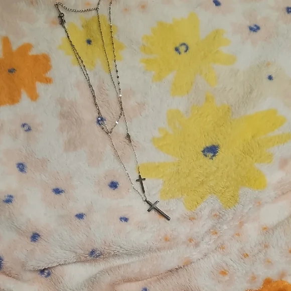 Silver Cross Pendant Necklace - Picture 1 of 3